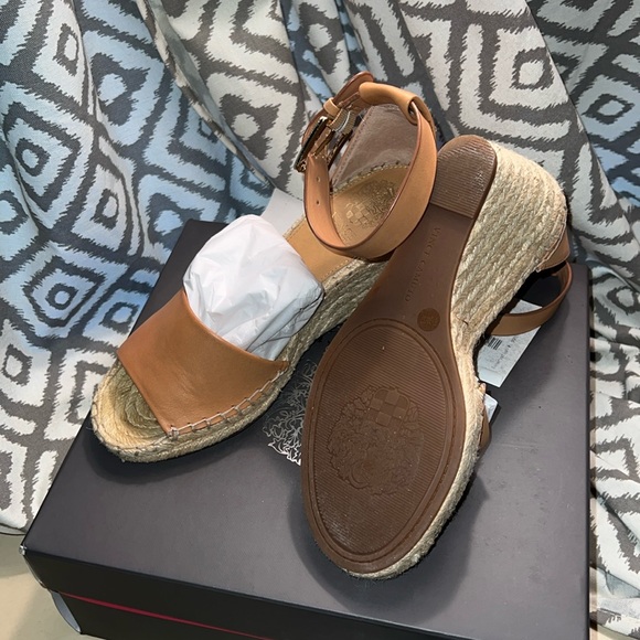 Vince Camuto wedges LIKE NEW! - Picture 3 of 4